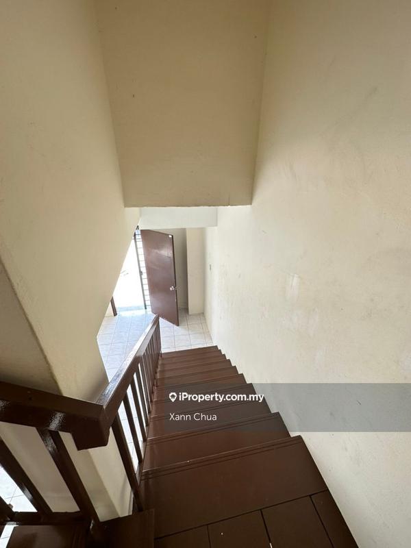 Semi-Detached House for Sale in Taman Pinggiran Putra, Seri Kembangan by Xann Chua - iProperty.com.my