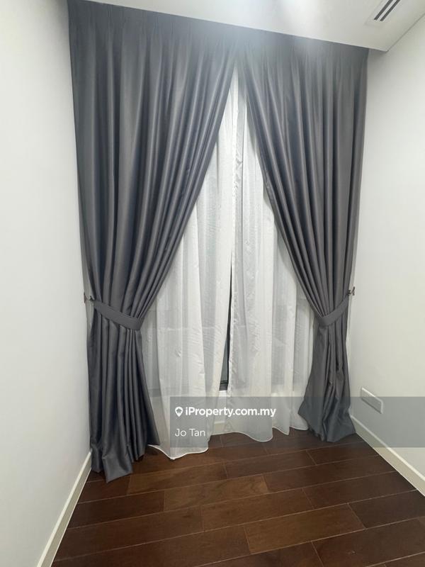 For Sale - D'Rapport