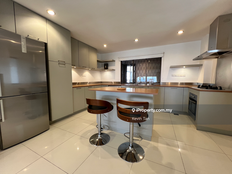 For Rent - Merak Kayangan Court