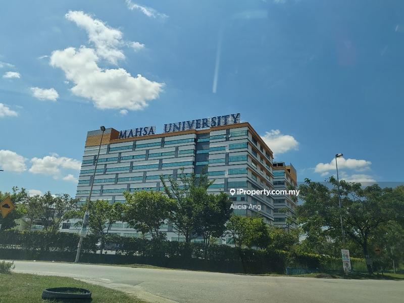 Townhouse for Sale in Bandar Saujana Putra, Tanjong Duabelas by Alicia Ang - iProperty.com.my