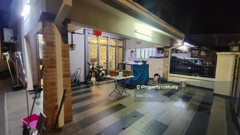 Rumah Teres 2.5-Tingkat untuk Dijual di Ampang Saujana, Ampang oleh Ken Chu - iProperty.com.my