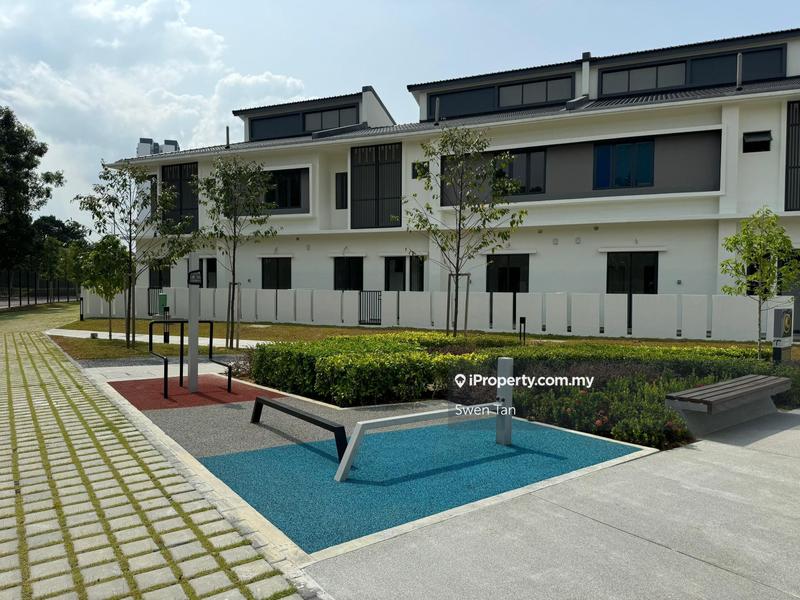 Rumah Teres 2-Tingkat untuk Dijual di Bandar Tropicana Aman, Telok Panglima Garang oleh Swen Tan - iProperty.com.my