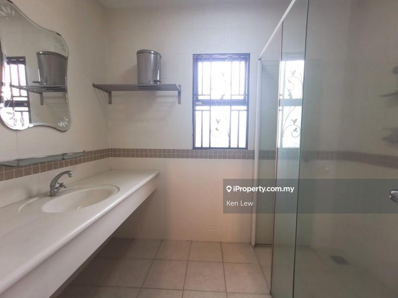 Rumah Berangkai 2.5 Tingkat untuk Dijual di Batu 9, Cheras oleh Ken Lew - iProperty.com.my