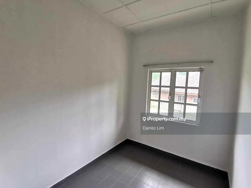 Bungalow House for Sale in College Heights Garden Resort, Setul by Danilo Lim - iProperty.com.my