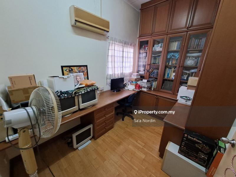 Rumah Berangkai 2 Tingkat untuk Dijual di Bukit Jelutong, Shah Alam oleh Sa'a Nordin - iProperty.com.my