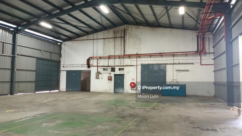 For Rent - detached warehouse for rent at putra height subang jaya for rent