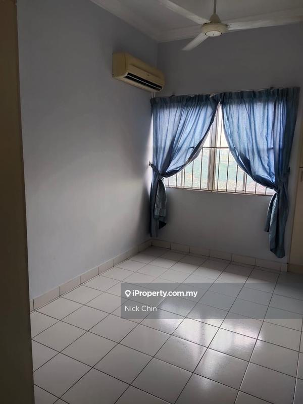 Condominium for Sale in La Vista Condominiums by Nick Chin - iProperty.com.my