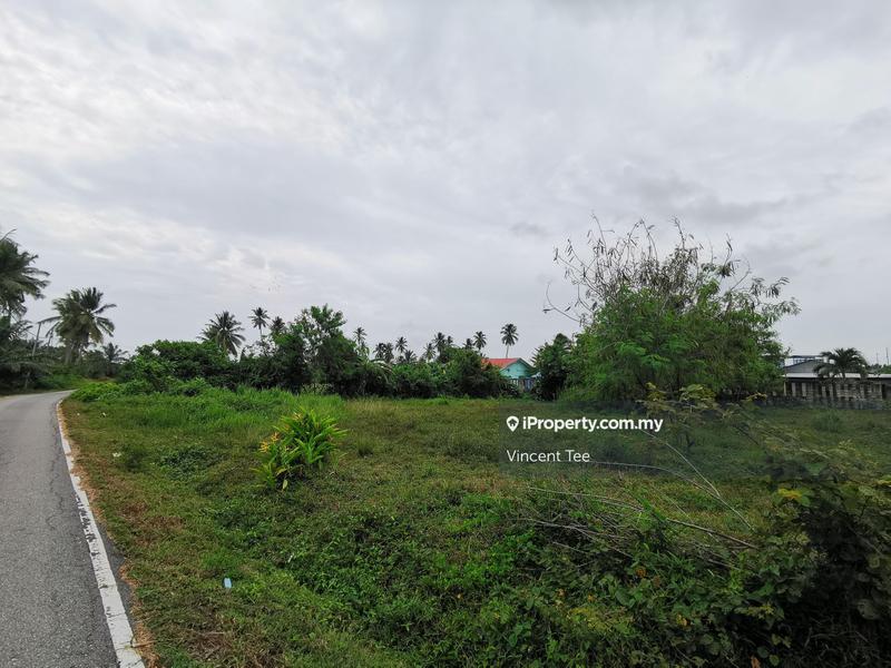 Tanah Pertanian untuk Dijual di Kelicap Senggarang, Batu Pahat oleh Vincent Tee - iProperty.com.my