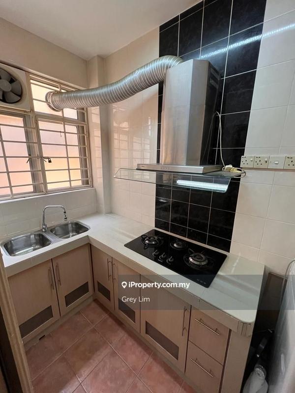 For Sale - Paradesa Tropika II