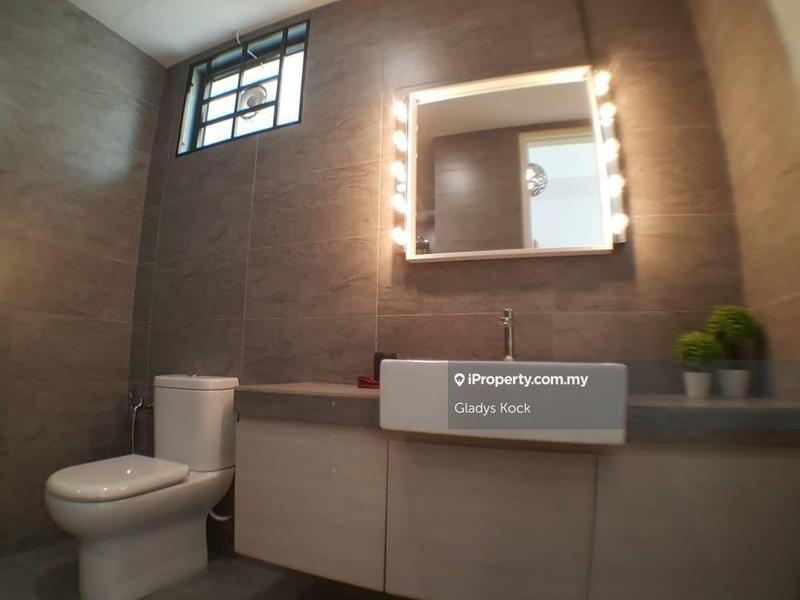Residensi Servis untuk Dijual di Woodsbury Suites oleh Gladys Kock - iProperty.com.my
