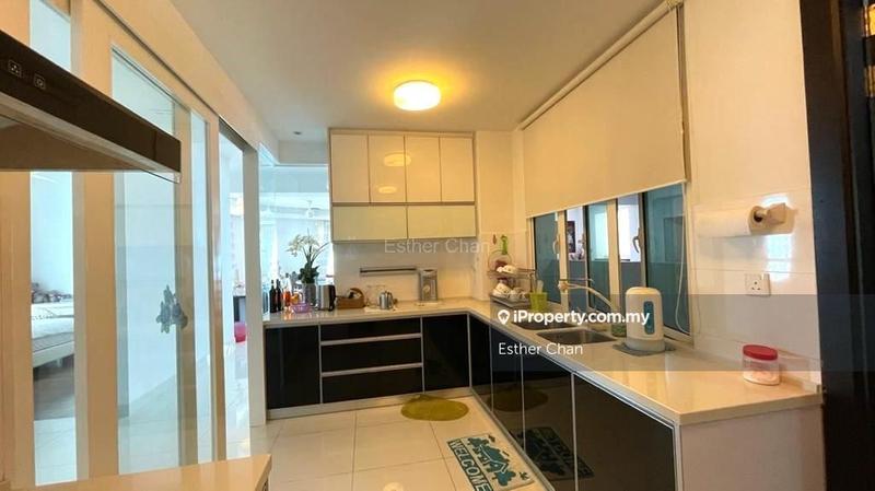 For Sale - Gurney Paragon