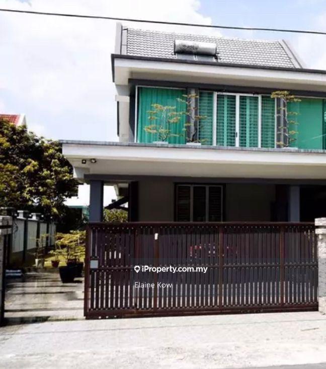 Bungalow House for Sale in Kelana Jaya, Petaling Jaya by Elaine Kow - iProperty.com.my