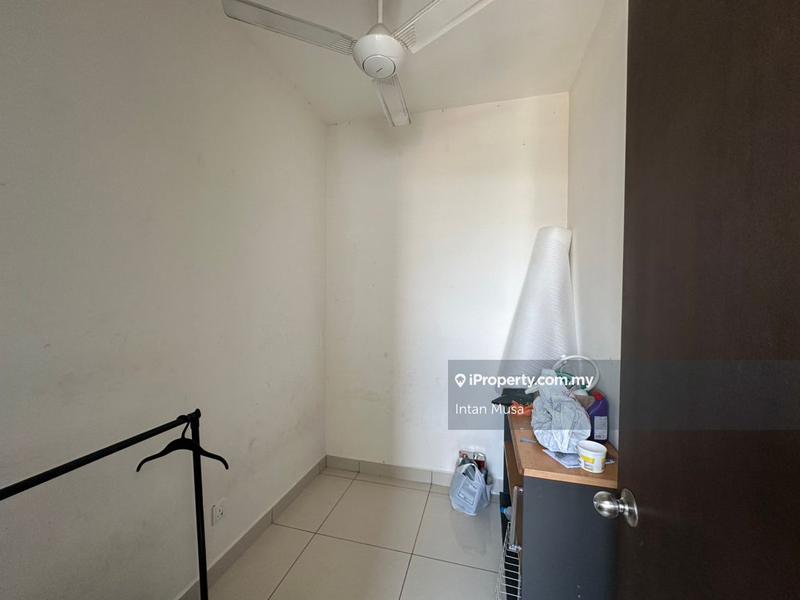 Residensi Servis untuk Dijual di KL Traders Square oleh Intan Musa - iProperty.com.my