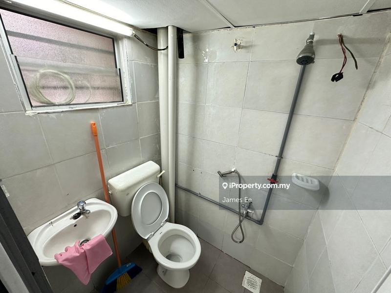Flat for Rent in Damai Utama by James Ee - iProperty.com.my