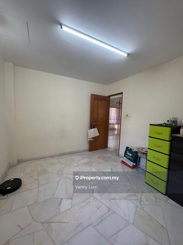 Bungalow House for Sale in smb5k, Petaling Jaya by Vanny Lum - iProperty.com.my