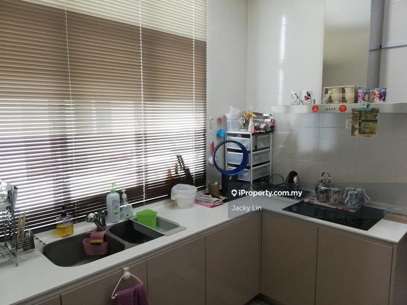 Kediaman Servis untuk Dijual di Subang Olives Residence oleh Jacky Lin - iProperty.com.my