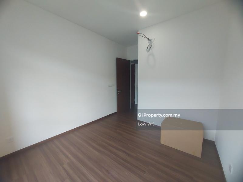 Rumah Berangkai 3 Tingkat untuk Dijual di Happy Garden, Kuchai Lama oleh Low WK - iProperty.com.my