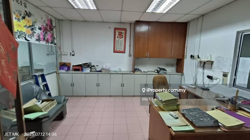 For Sale - Klang Utama 1.5 Storey Semi D Factory Warehouse, Near Kapar