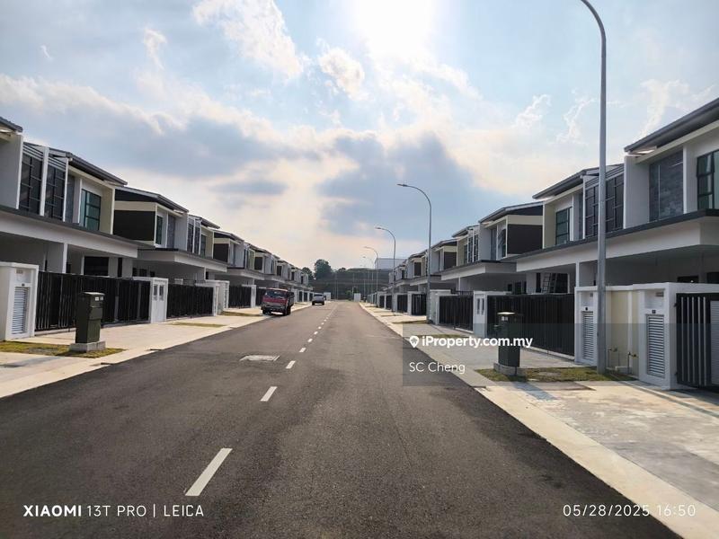 Cluster House for Sale in Taman Impian Emas, Skudai by SC Cheng - iProperty.com.my