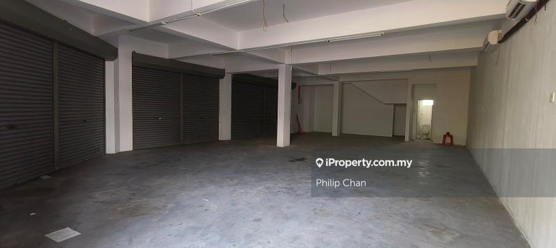 Kedai untuk Disewa di Taman Saujana Puchong, Seri Kembangan oleh Philip Chan - iProperty.com.my