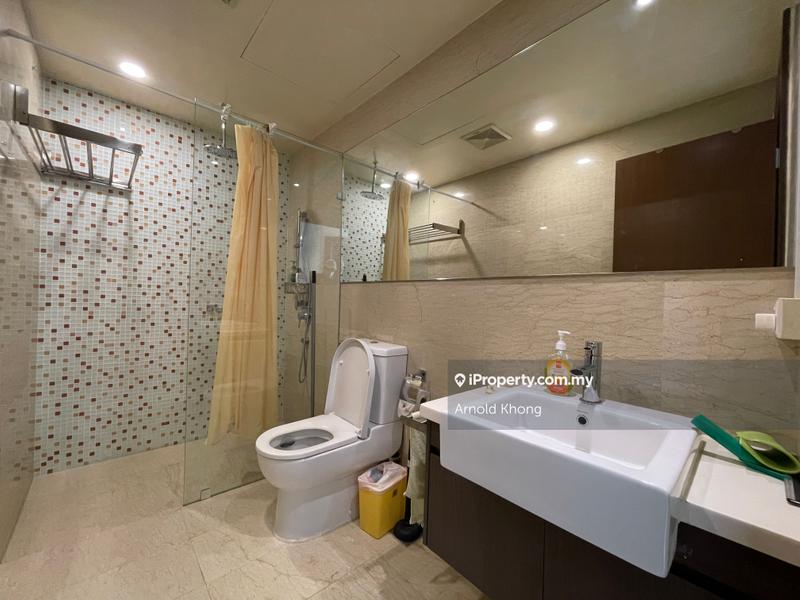 Kediaman Servis untuk Dijual di Regalia Residence oleh Arnold Khong - iProperty.com.my