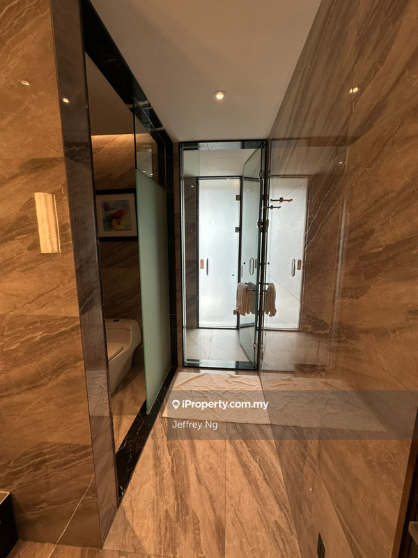 For Sale - Royal Lexis