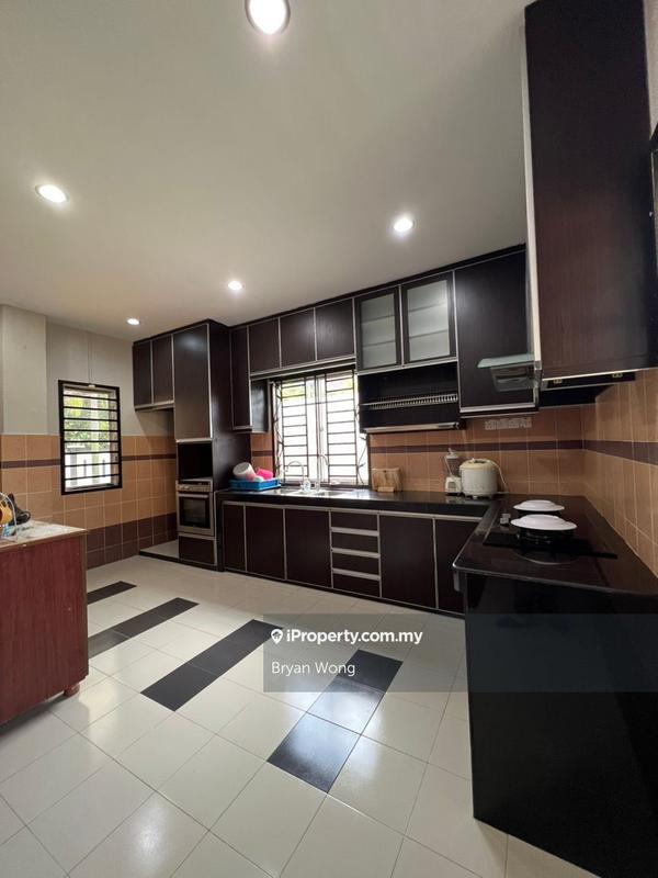 Rumah Teres 2-Tingkat untuk Dijual di Taman Puncak Saujana, Kajang oleh Bryan Wong - iProperty.com.my