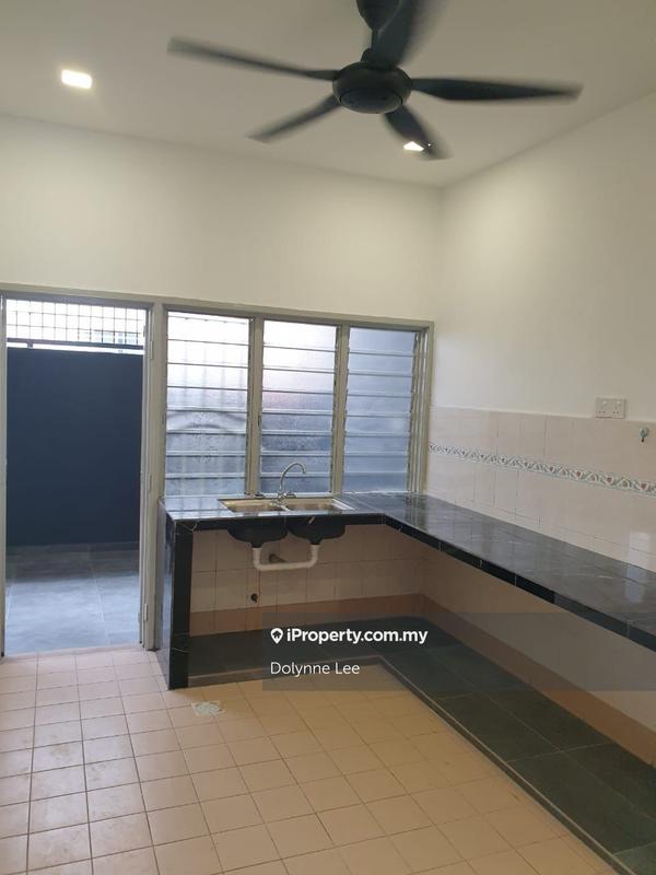 Rumah Teres 2-Tingkat untuk Dijual di Bandar Puteri Klang, Klang oleh Dolynne Lee - iProperty.com.my