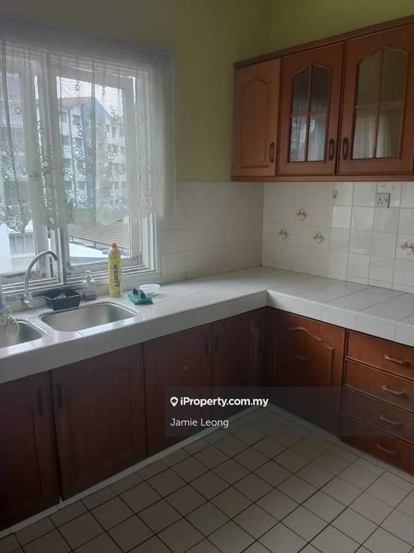 Pangsapuri untuk Dijual di Putra Apartment oleh Jamie Leong - iProperty.com.my