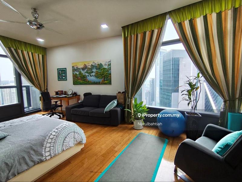 For Sale - Condominium @ The Troika