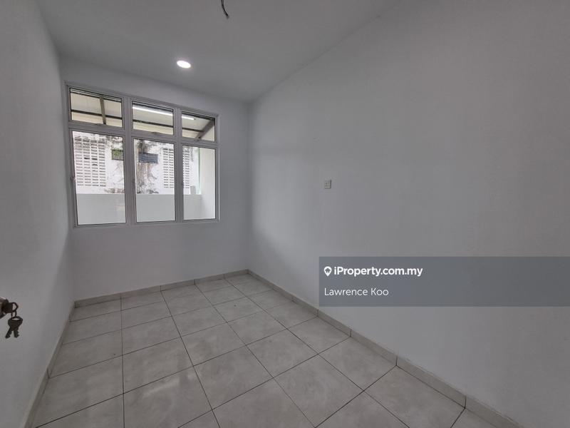 Rumah Berangkai 2 Tingkat untuk Dijual di Taman Bukit Cheng, Cheng oleh Lawrence Koo - iProperty.com.my