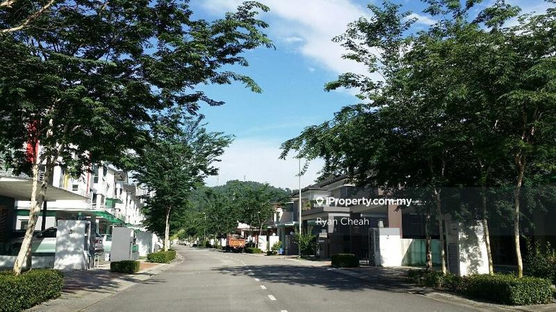 Rumah Berkembar untuk Dijual di Sutera Damansara, Gloria Residences, Damansara Damai oleh Ryan Cheah - iProperty.com.my