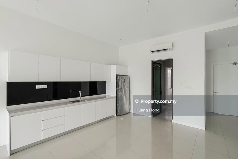 Condominium for Sale in Isle of Kamares by Huang Hong - iProperty.com.my