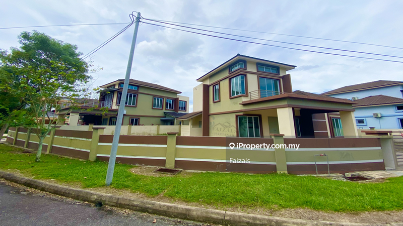 Banglo untuk Dijual di Warisan Puteri, Sikamat, Sikamat oleh Faizals - iProperty.com.my