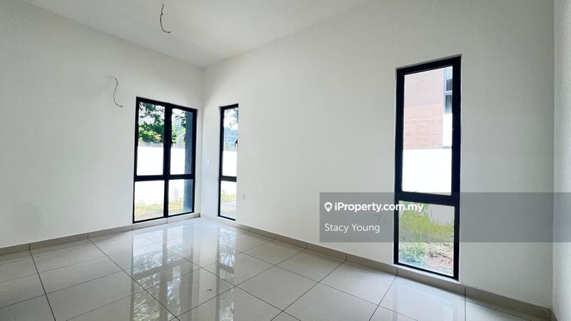 Semi-Detached House for Sale in TTDI Grove, Kajang by Stacy Young - iProperty.com.my