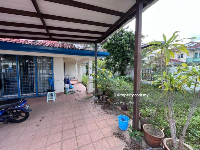 Rumah Berangkai 2 Tingkat untuk Dijual di Taman Equine, Seri Kembangan oleh Lau Kent Hui - iProperty.com.my