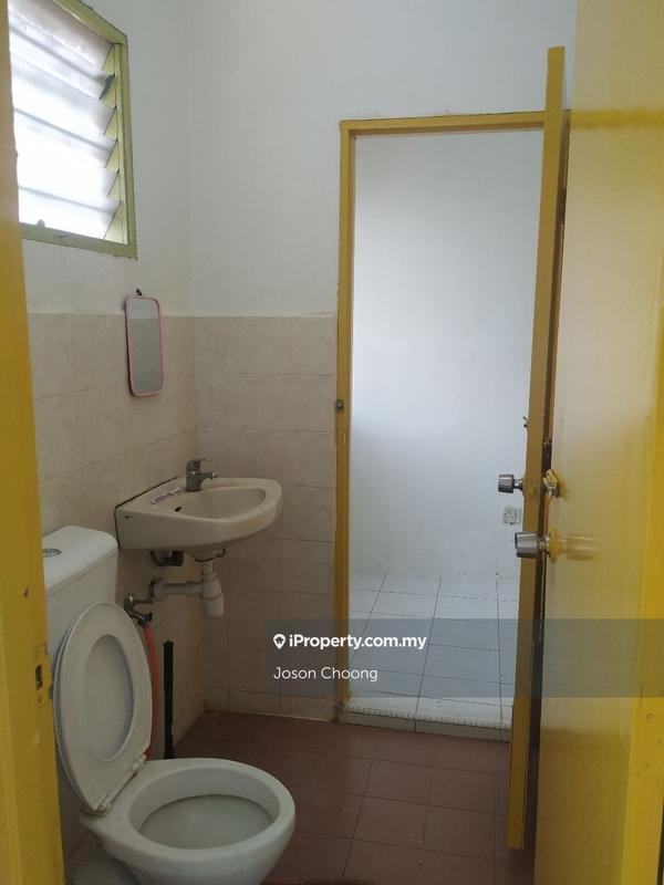 Rumah Teres 2-Tingkat untuk Dijual di Taman Bukit Serdang, Seri Kembangan oleh Joson Choong - iProperty.com.my