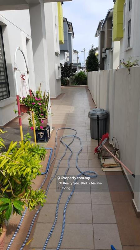 Banglo untuk Dijual di Taman One Krubong, Krubong oleh BL Bong - iProperty.com.my