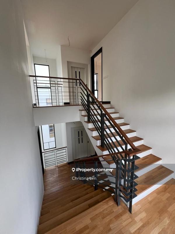 Rumah Flat untuk Dijual di Taman Saujana Puchong oleh Christina Lim - iProperty.com.my