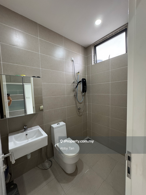 Rumah Teres untuk Disewa di Lunaria Resort Home, Bandar Sri Sendayan oleh Abby Tan - iProperty.com.my