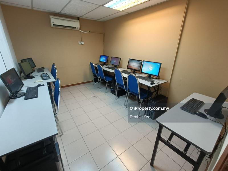 Shop-Office for Sale in yu27g, Ampang by Debbie Yee - iProperty.com.my