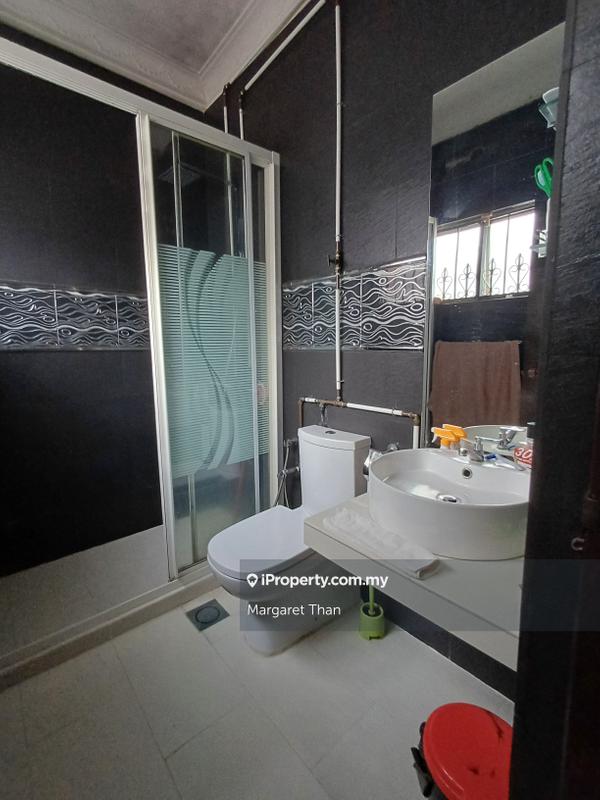 Rumah Berkembar untuk Dijual di Kelana Jaya, Petaling Jaya oleh Margaret Than - iProperty.com.my