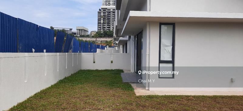 Rumah Berkembar untuk Dijual di Bandar Kinrara Seksyen 8, Bandar Kinrara oleh Chai M Y - iProperty.com.my