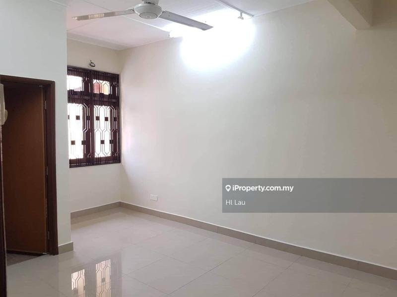 Rumah Berangkai 2 Tingkat untuk Disewa di SS19, Subang Jaya oleh Hl Lau - iProperty.com.my