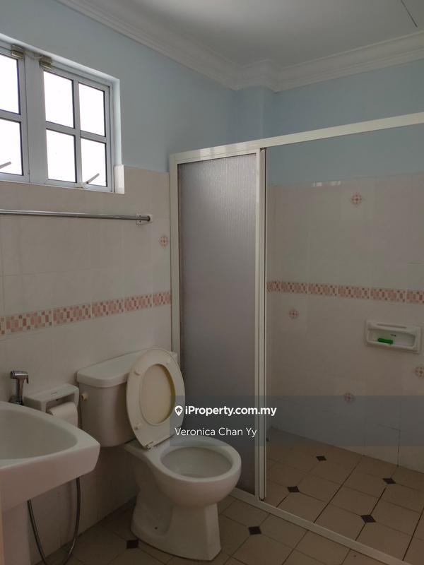 Bungalow House for Sale in Ukay Heights, Ampang by Veronica Chan Yy - iProperty.com.my