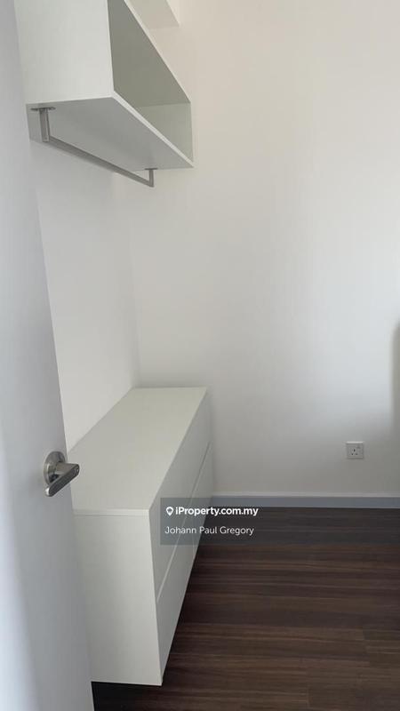 Kondominium untuk Dijual di Vertu Resort oleh Johann Paul Gregory - iProperty.com.my