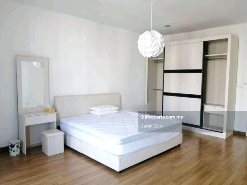 Rumah Teres 3-Tingkat untuk Dijual di Cassia Garden Residence, Presint 11 oleh Calvin Goh - iProperty.com.my