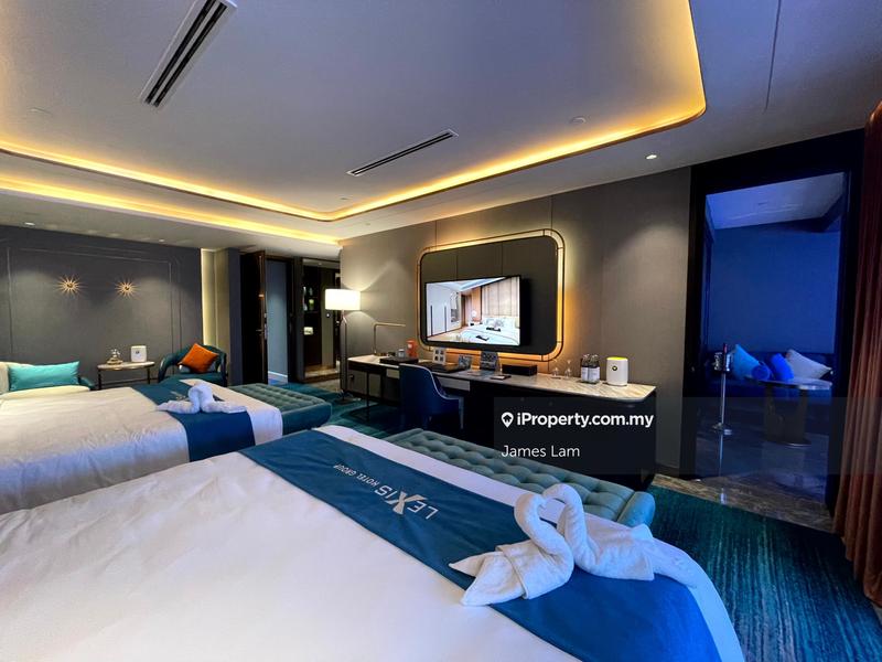 For Sale - Royal Lexis