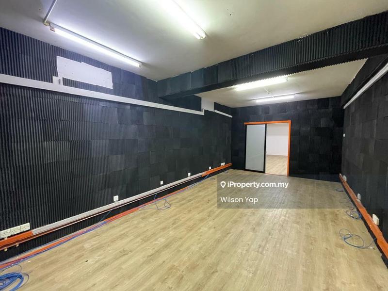 Shop-Office for Rent in Bandar Puteri Puchong, Puchong by Wilson Yap - Interior - iProperty.com.my