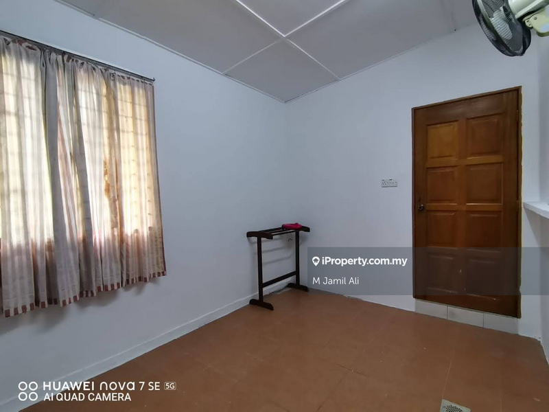 Bungalow House for Sale in Kampung Melayu, Kluang by M Jamil Ali - iProperty.com.my